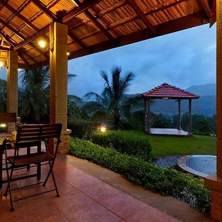 Monica Farms - Monica Retreat Villa Waki Buitenkant foto